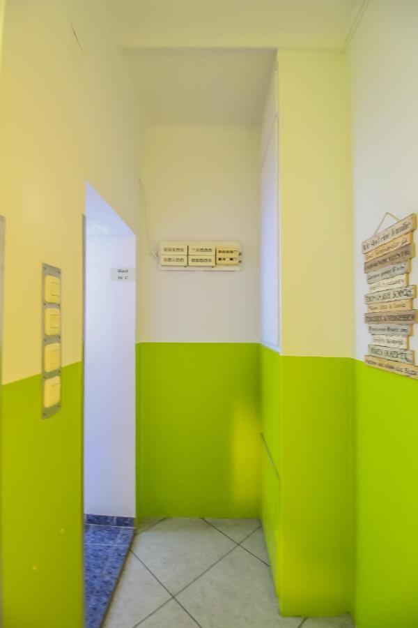 Economic 2Sb Apartment In Lively Area ウィーン エクステリア 写真